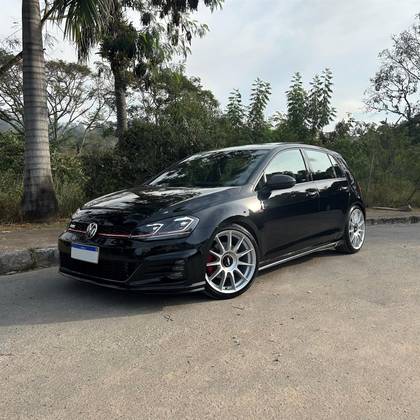 VOLKSWAGEN GOLF 2.0 TSI GTI 16V TURBO GASOLINA 4P AUTOMÁTICO VOLKSWAGEN GOLF 2.0 TSI GTI 16V TURBO GASOLINA 4P AUTOMÁTICO